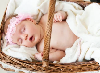 Tips to Help Your Baby Sleep in a Bassinet