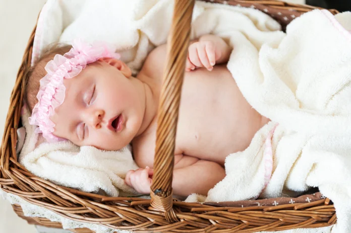 Tips to Help Your Baby Sleep in a Bassinet